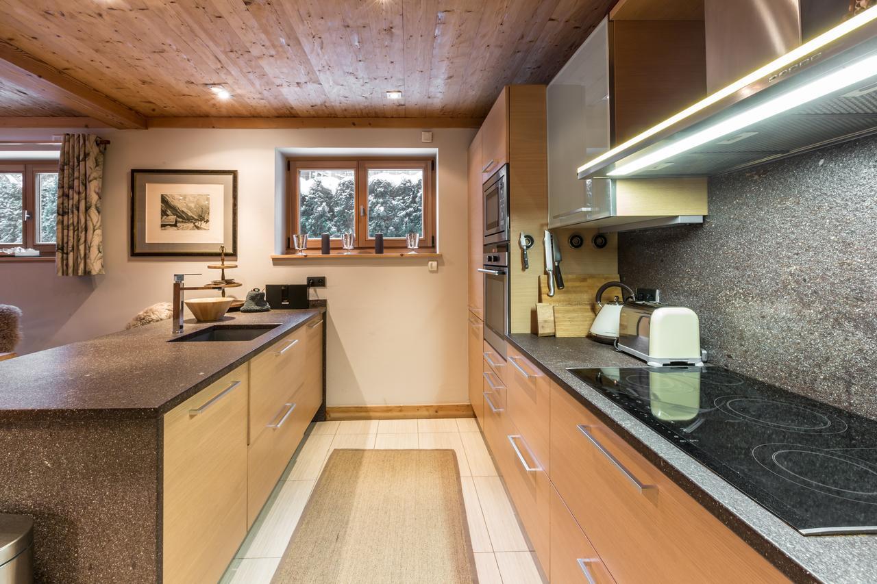 Apartment Au Bon Coin - Luxury Chamonix Hidden Haven, Mont Blanc View, Hot Tub And Garden Exterior foto